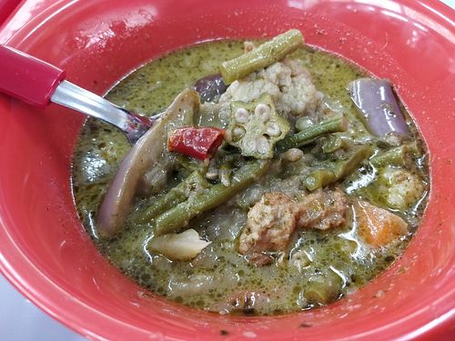 Thai green curry at Uncle Chay Vegetarian 素先生 in West Singapore