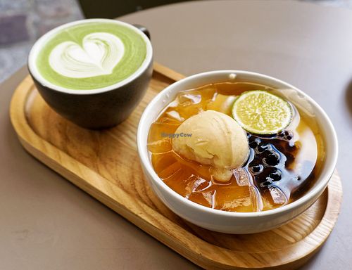 Matcha Latte + Duo: Ai-Yu and Fleur de Tofu at Graines du Jour in Paris