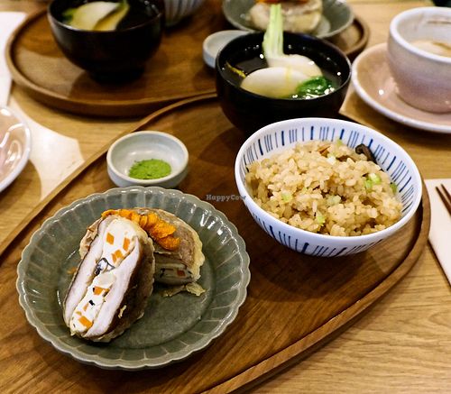Shiitake stuffed with tofu + Rice + broth at Graines du Jour in Paris