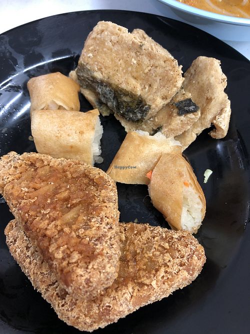 Assorted fried stuff, each for a dollar. Fish 3 for $1 at Pure Heart 清心素食 in Central Singapore