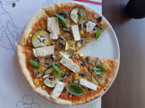 Pizza 7 - Delicious vegan pizza at Napoli in Lisbon