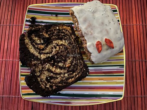 "Gâteau citron pavots & marbré chocolat vanille" at La Dame au Cerf in Nice