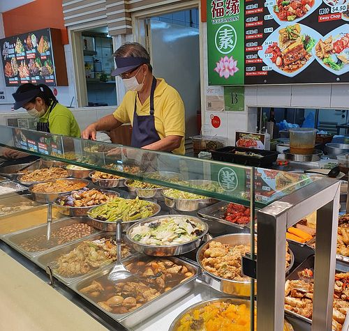 Stall Front and Buffet spread. Photo by Sam Lama at Fu Yuan 福缘素食 - Blk 58 Bedok South in East Singapore