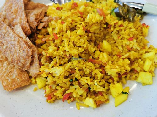 Pineapple fried rice at Fu Yuan 福缘素食 - Blk 58 Bedok South in East Singapore
