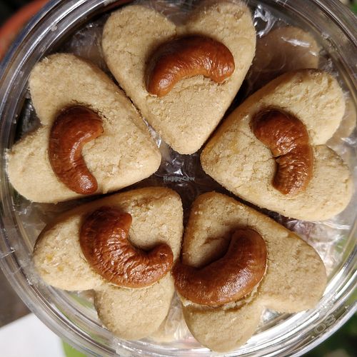 Cashew at Ji Le Bao 極樂包 in North Singapore