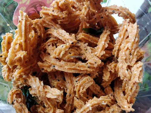 Muruku at Ji Le Bao 極樂包 in North Singapore