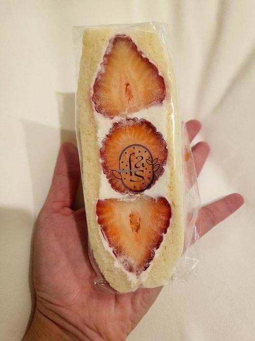 Amaou ichigo - sweet strawberry at fruits and season in Tokyo