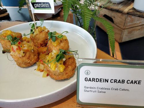 Crab cake at Green Common 绿客门 in Central Singapore