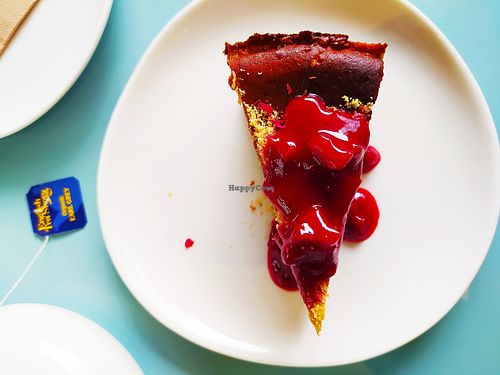 Classic Baked Cheesecake at Green Common 绿客门 in Central Singapore