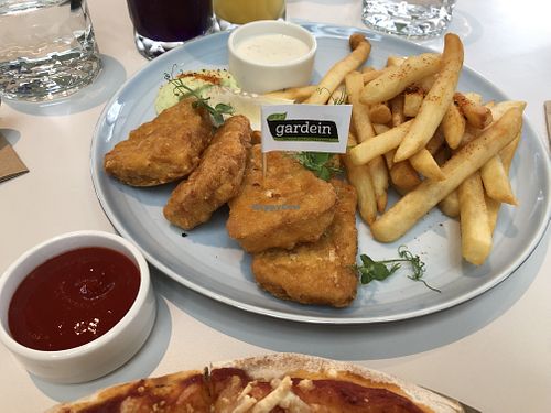 Best fish and chips ! This was back in Oct 2021! Now not as good already #Veganuary at Green Common 绿客门 in Central Singapore