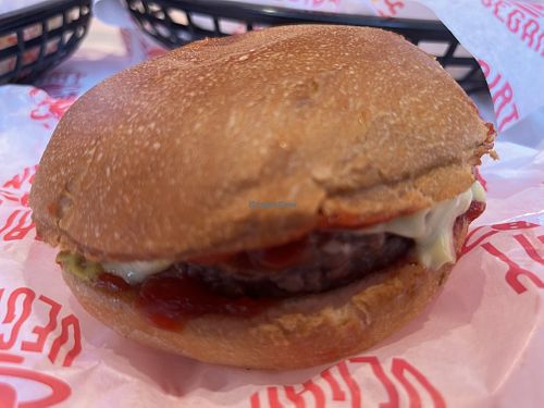 Classic burger in a blue😡 at Dirty V - Bergen in Bergen