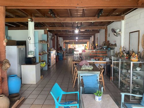 Interior, looking back from the ocean side at Tamachat Vegan Food - ธรรมชาติ in Koh Samui