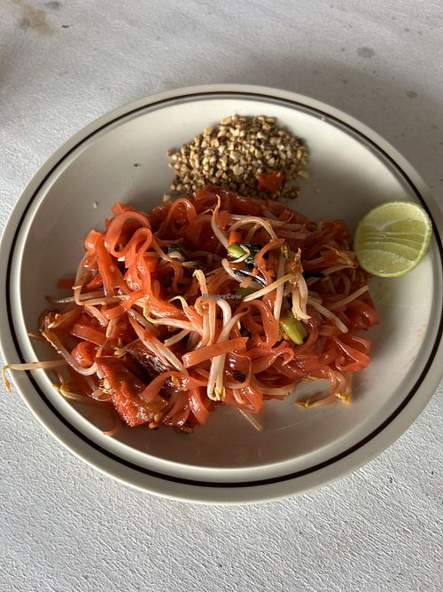 Pad Thai  at Tamachat Vegan Food - ธรรมชาติ in Koh Samui
