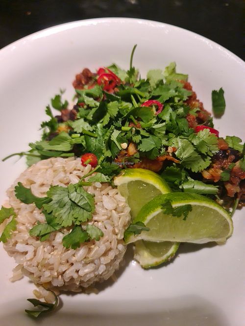 Mexican chilli with mince meat and lime at VegMeUp in West Footscray