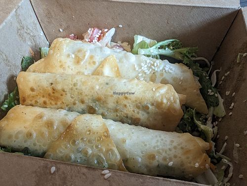 Spinach Samboose box at Rira in Budapest