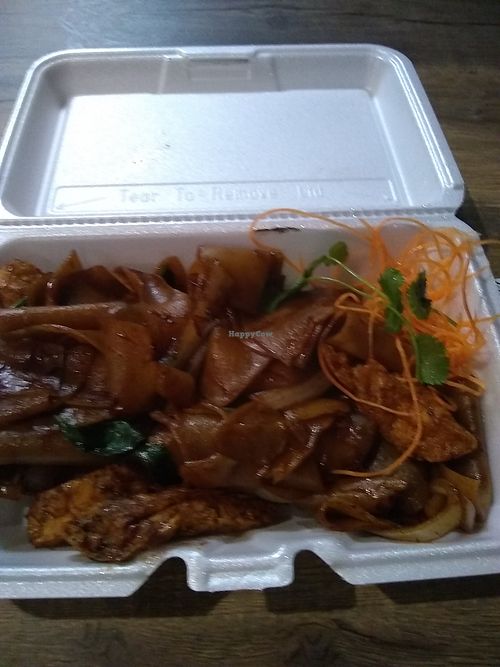 Drunken noodles tofu no egg at Shogun Sushi Hibachi and Thai in Cambridge