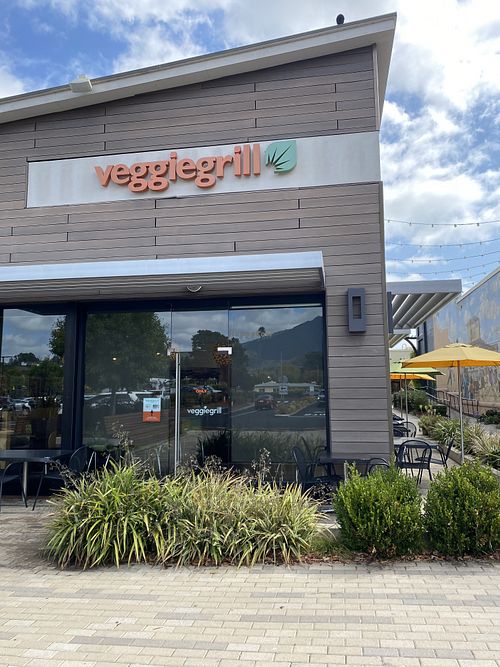 Arriving at Veggie Grill + Más Veggies Taqueria  at Más Veggies Taqueria in Corte Madera