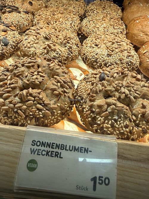 plain roll  at Anker - Hauptbahnhof in Vienna