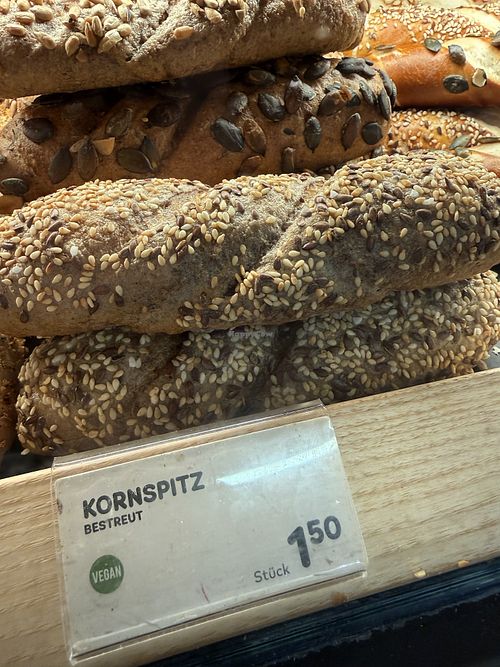 vegan bread roll  at Anker - Hauptbahnhof in Vienna
