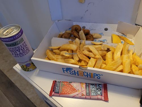 Stale chips (you can even see it!), bad drink, flavourless calamari at #fish - Haymarket in Edinburgh