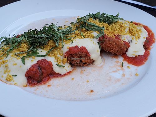 Eggplant Parmigiana

Breaded eggplant, cashew mozzarella, marinara sauce, macadamia parmigiano at Pura Vita in Redondo Beach