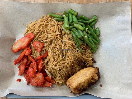 Economic bee hoon. 
Photo by Henry Lau aka Mr Purple at Shun Lai Vegetarian 顺莱素食 in Central Singapore