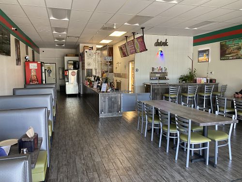 Interior   at Pizza Twist in El Sobrante