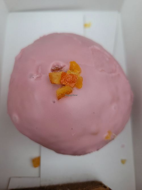 Pistachio  cream filled doughnut at Baja Wegańska Cukiernia in Warsaw