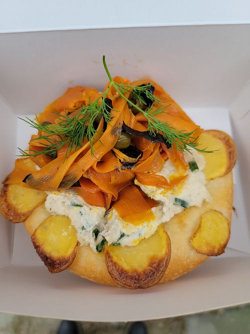 Bread with carrot salmon at Baja Wegańska Cukiernia in Warsaw