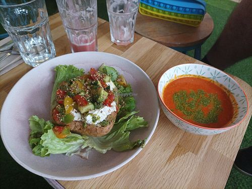 Soupe et tartine en demi-portion pour mon fils at Garden in Angouleme