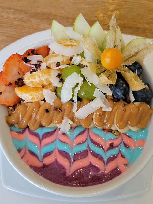 Yummy Smoothie bowl at Origin Cafe in Noord