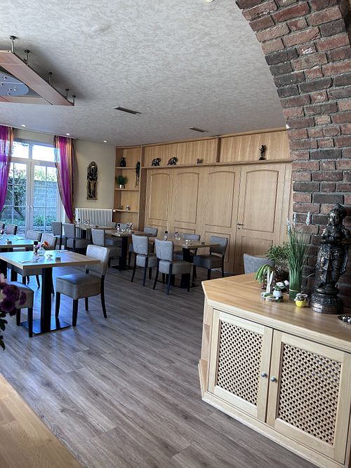 Comfortable well lit seatingg  at Narasinga in Wassenberg