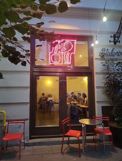 Outside at Peaches Gastro Girls in Warsaw