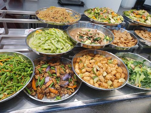 Buffet spread. Photo by Sam Lama at Vegan Craft 艺素蔬品 in Northeast Singapore