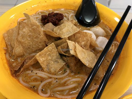 Laksa at Makan Vegan 斋这里 - Commonwealth in Central Singapore