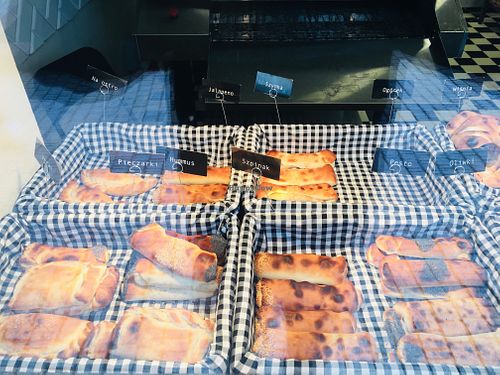 Image of Luna Covrigaria