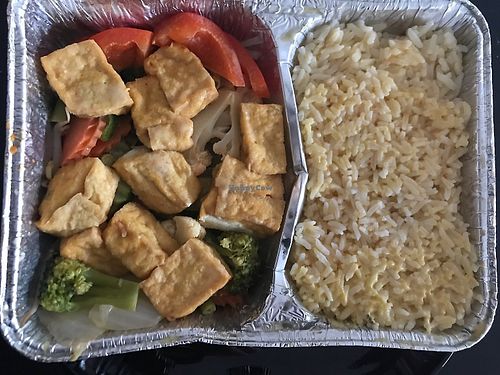 Tofu veggies with mango curry sauce at Com Nieu in Leipzig