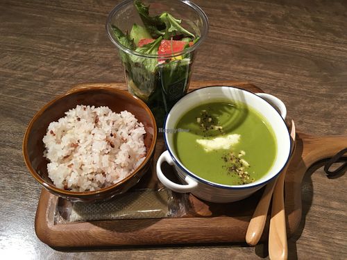 The food is served in a rustic style. at Eiyo Kitchen エイヨーキッチン in Kobe