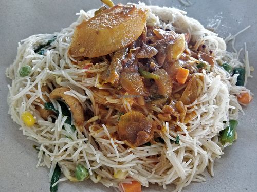 Bee hoon and curry gravy at Samara Vegetarian Cuisine in West Singapore