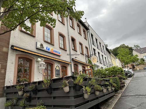 outside  at La Brocca in Homburg