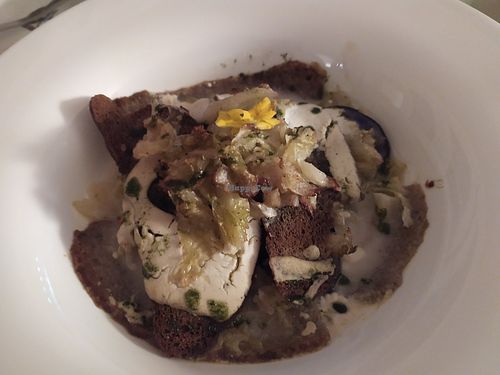 Lasagna con verza, patate viola e crema di tofu 🍲 at Ad Gallias in Bard