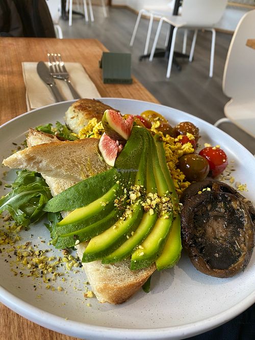 Brekky! at Cultivate & Co in Eumundi