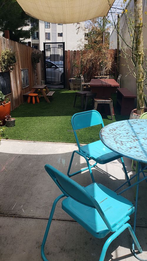 Don't miss the back patio at Hank's Bagels in Burbank
