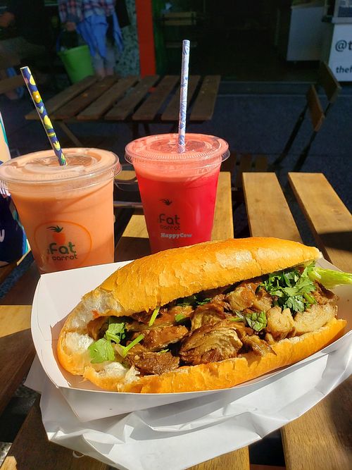 Juices and vegan duck banh mi at The Fat Carrot in West End