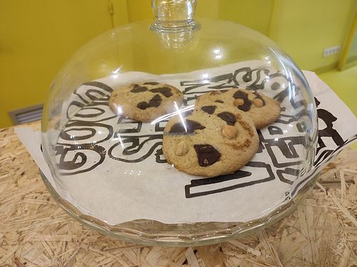 Cookies 🍪 at Good Shit, Vegan Kebabs in Barcelona
