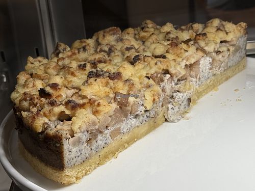 vegan cake  at Südlicht Cafe in Cologne