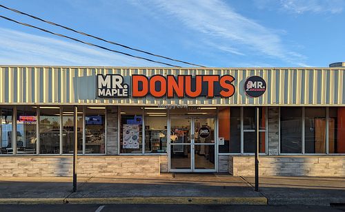 exterior at Mr. Maple Donuts in Vancouver