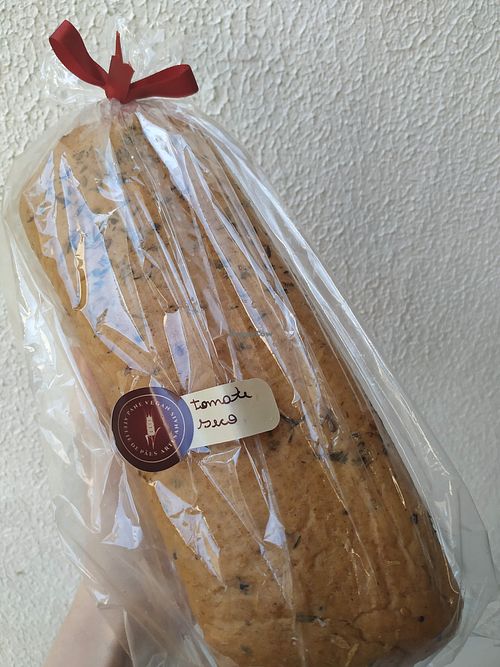 Sun dried tomatoes bread at Pane Vegan in Belo Horizonte