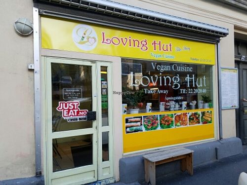 Outside at Loving Hut - Fredenborgsveien in Oslo