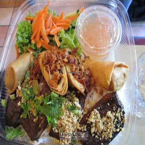 Spring rolls at Loving Hut - Fredenborgsveien in Oslo